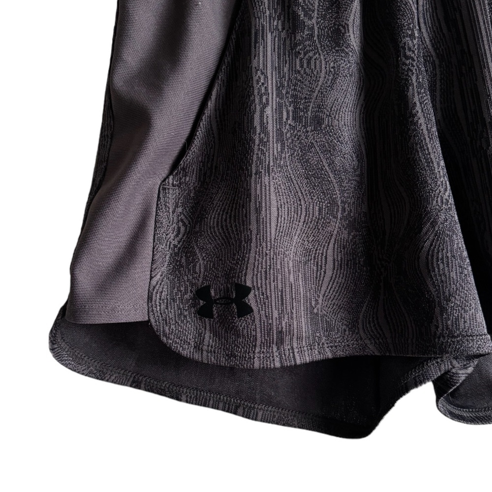UNDER ARMOUR Women’s Loose Heat Gear Stretch Waist Running Logo Shorts - Picture 3 of 3